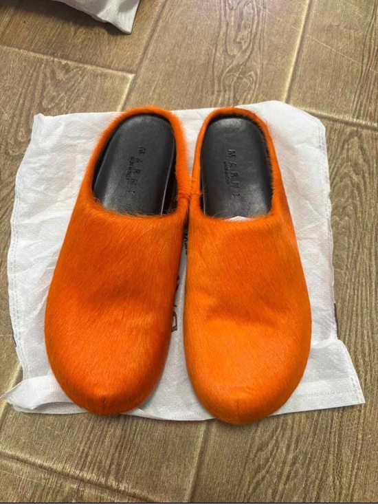 Marni Shoes - Marni Orange slides